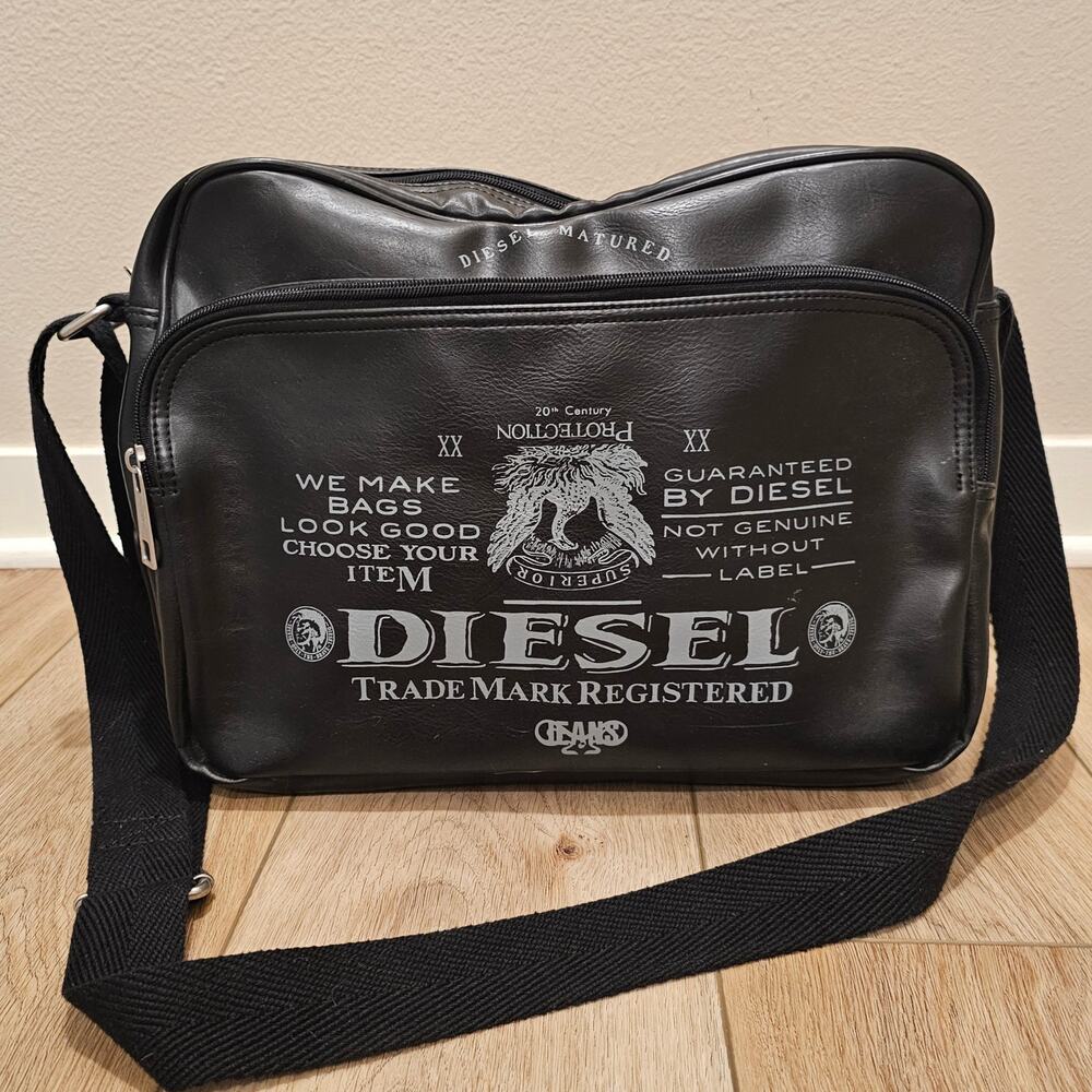 Diesel Vintage Messenger Shoulder Bag in Black Faux Leather